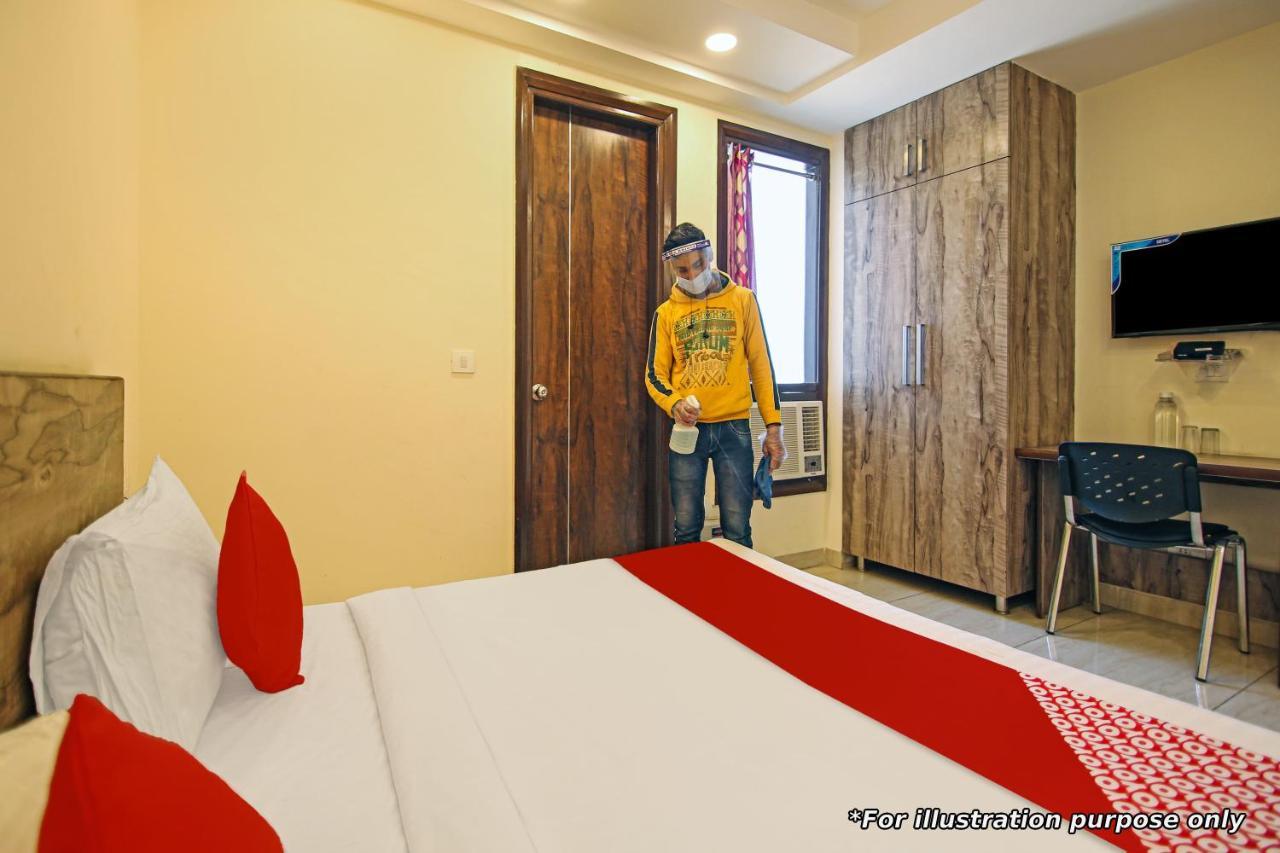 Oyo Flagship 45586 Hotel Airport Inn Rāipur Exterior foto