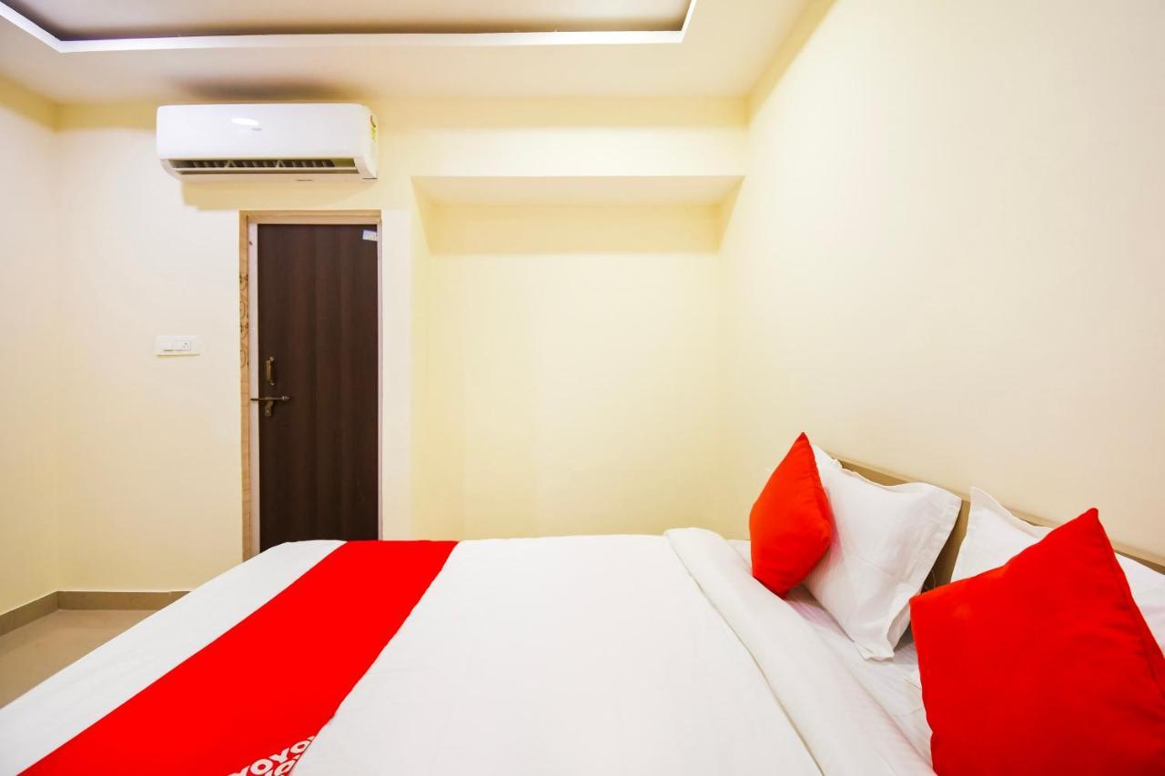 Oyo Flagship 45586 Hotel Airport Inn Rāipur Exterior foto