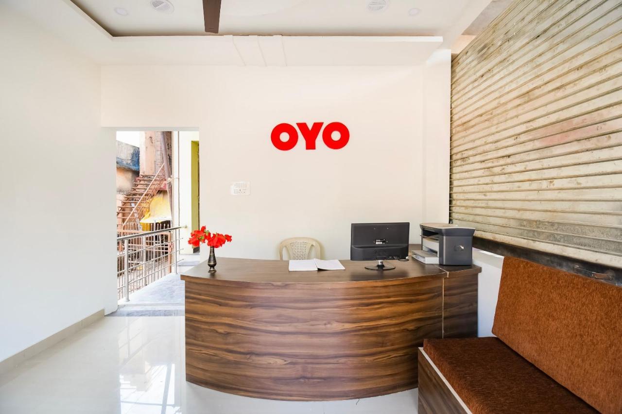Oyo Flagship 45586 Hotel Airport Inn Rāipur Exterior foto